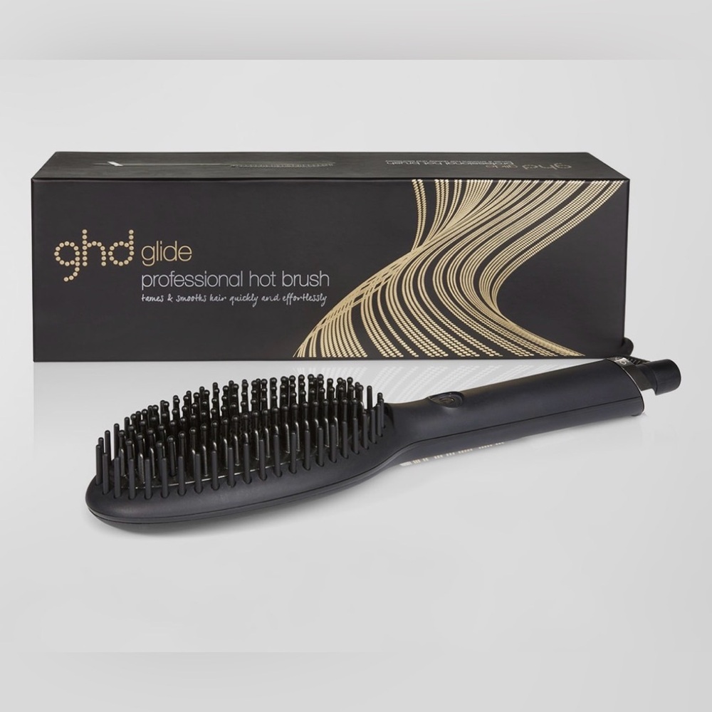 Ghd glide smoothing brush